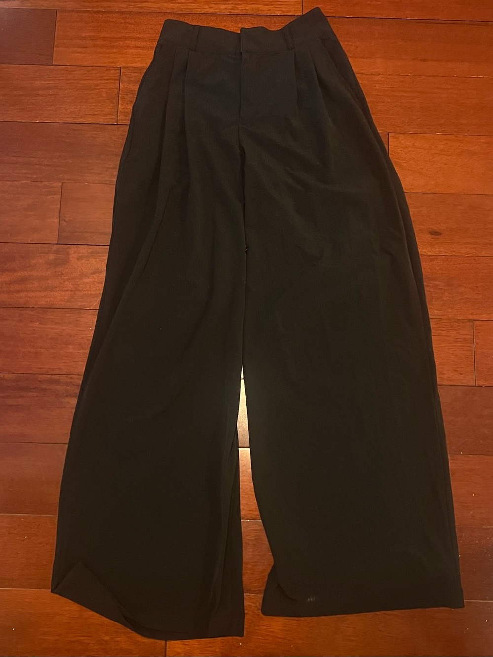 ALO Yoga Black Wide-Leg High-Rise Trousers - Picture 2 of 5